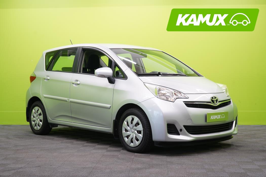 Toyota Verso-S 2012