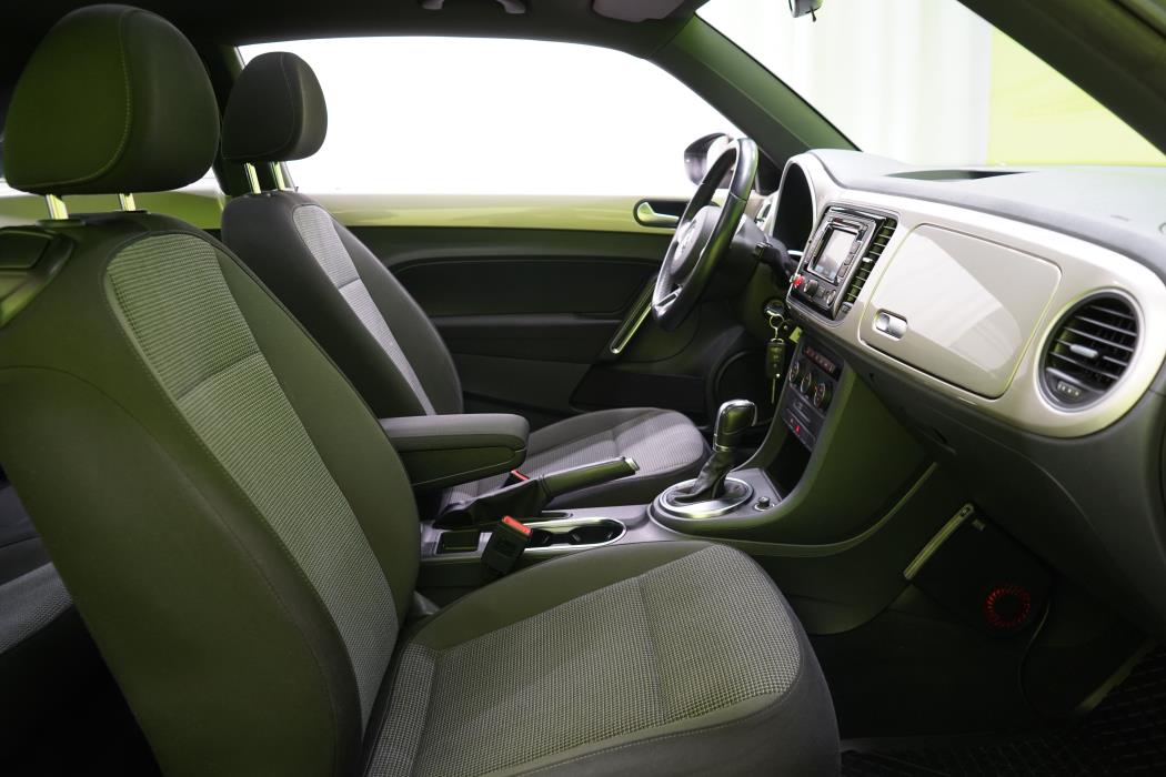 Volkswagen Beetle 2015