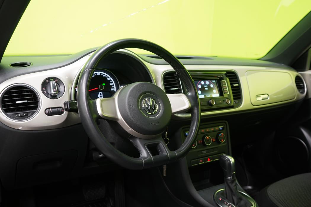 Volkswagen Beetle 2015