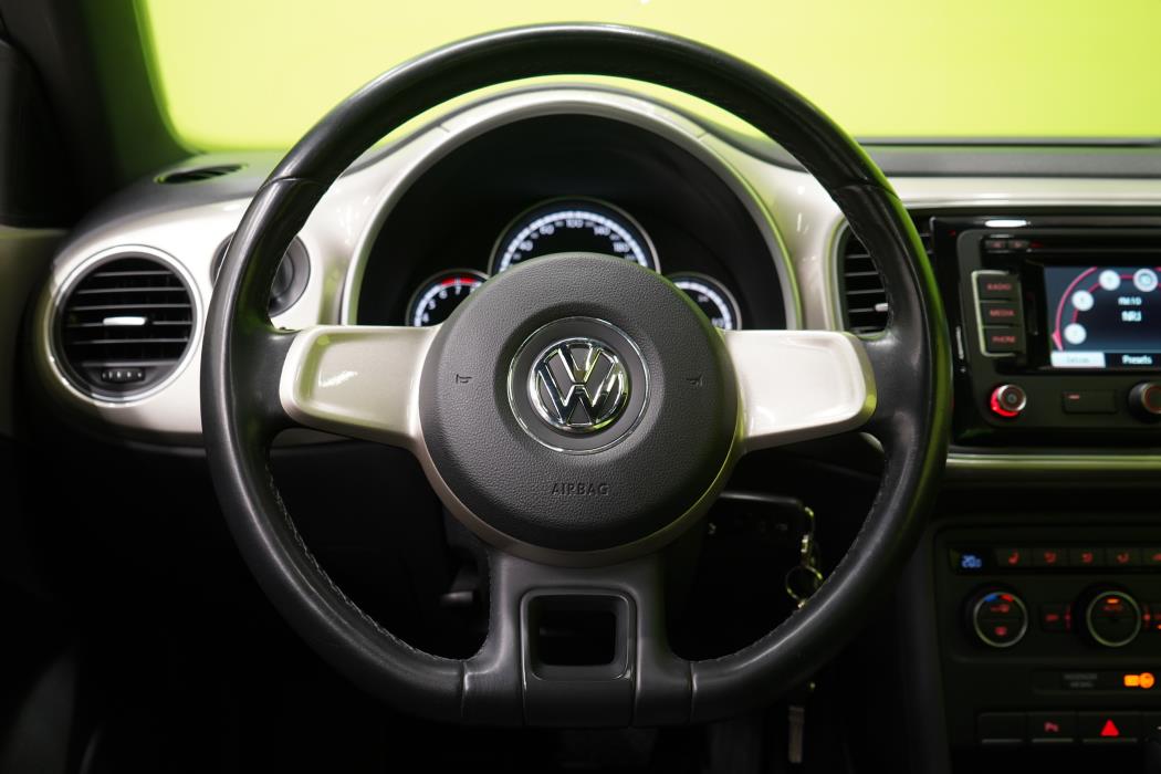 Volkswagen Beetle 2015