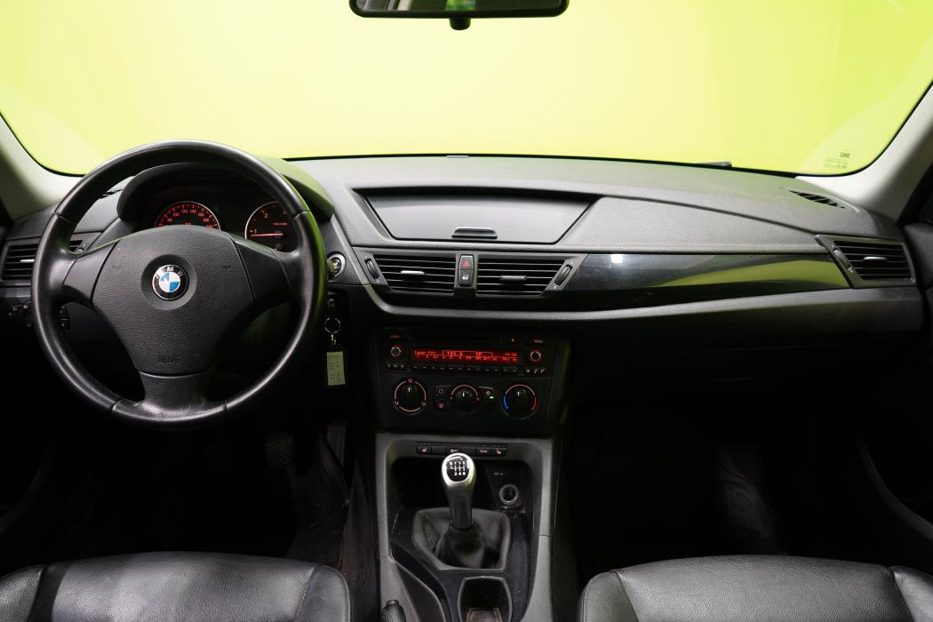 BMW X1 2011
