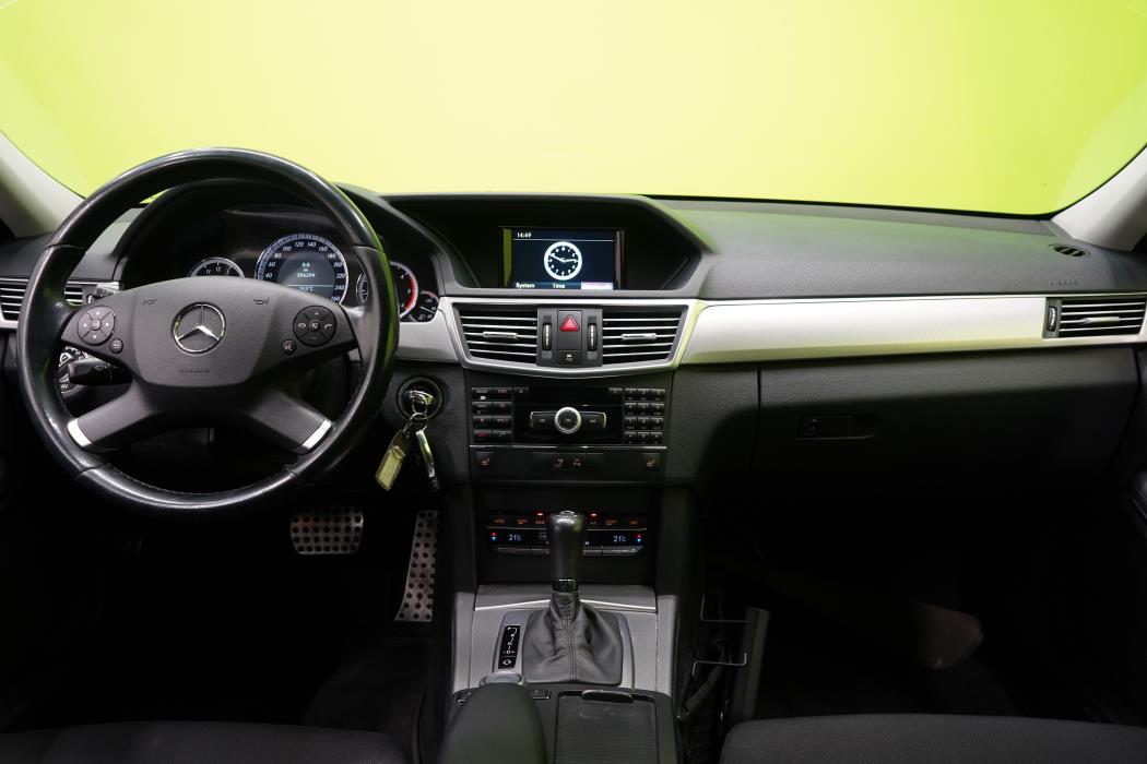 Mercedes-Benz E 2009