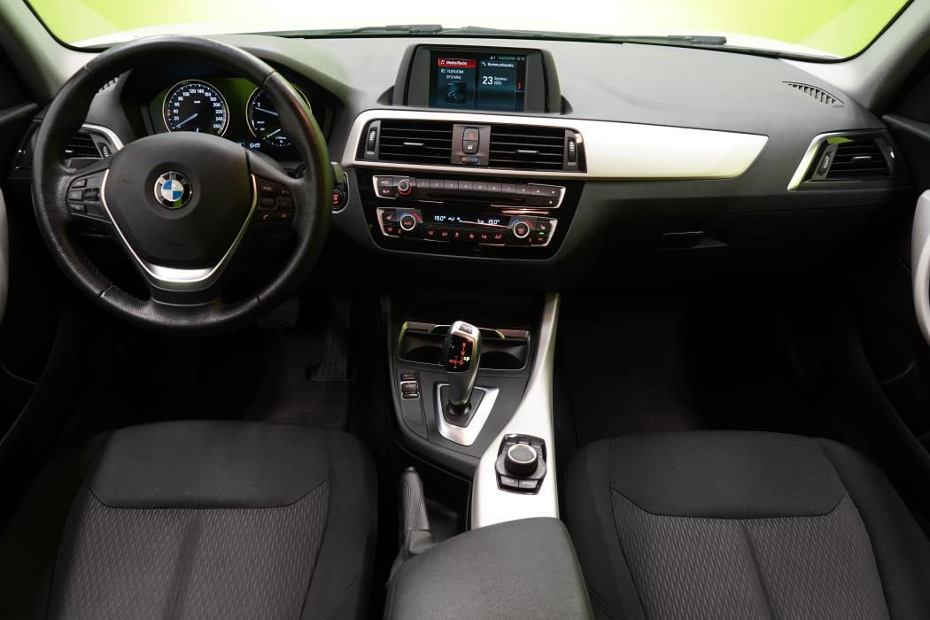BMW 118 2018