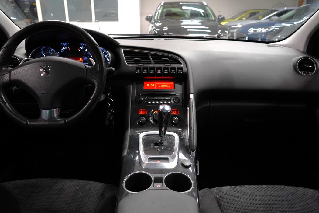 Peugeot 3008 2011