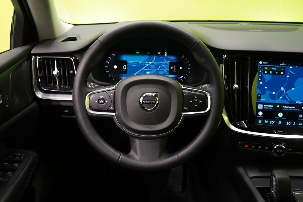 Volvo V60 2023