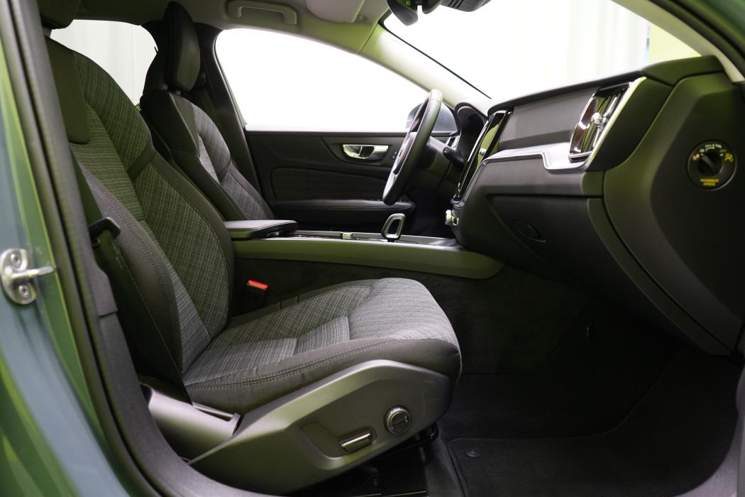 Volvo V60 2023