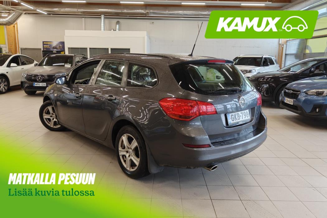 Opel Astra 2012