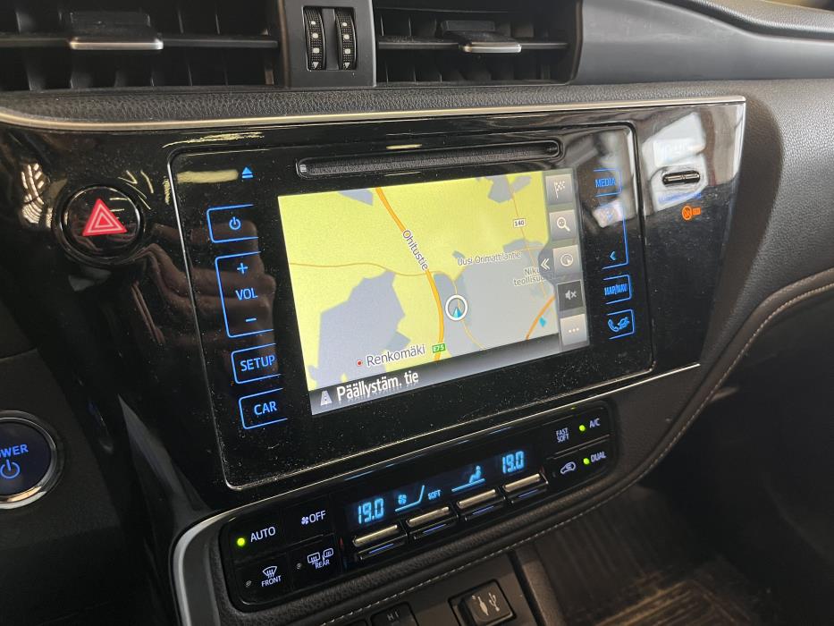 Toyota Auris 2015