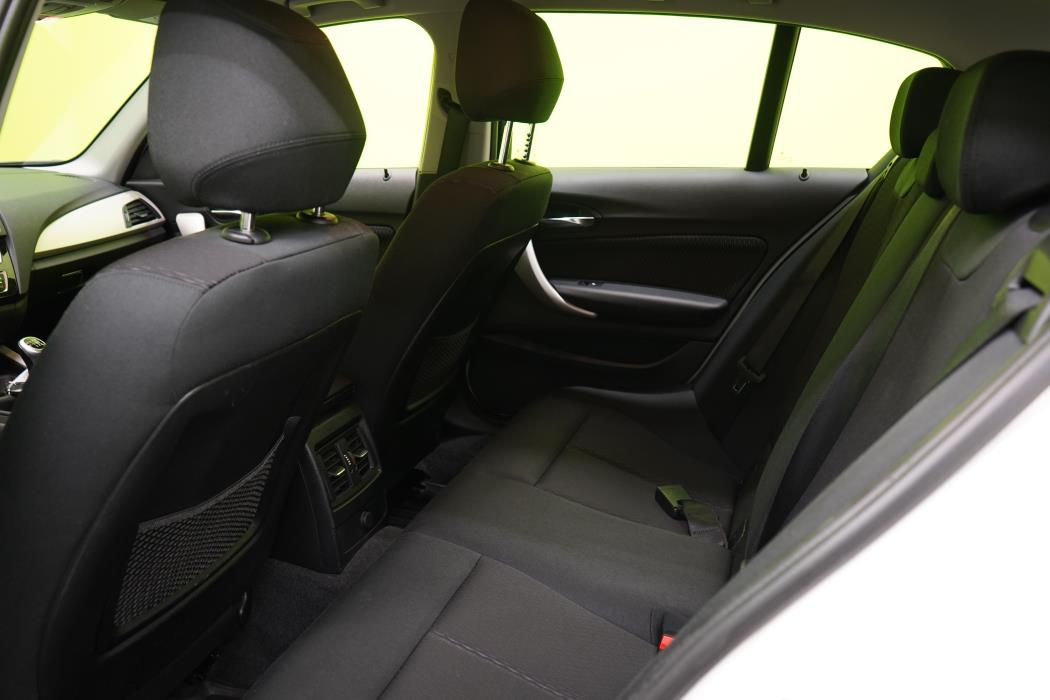 BMW 118 2016