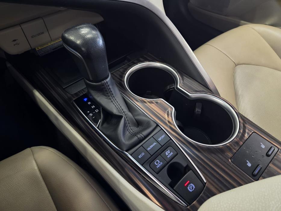 Toyota Camry 2021