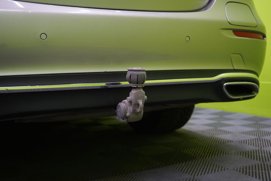 Mercedes-Benz E 2021