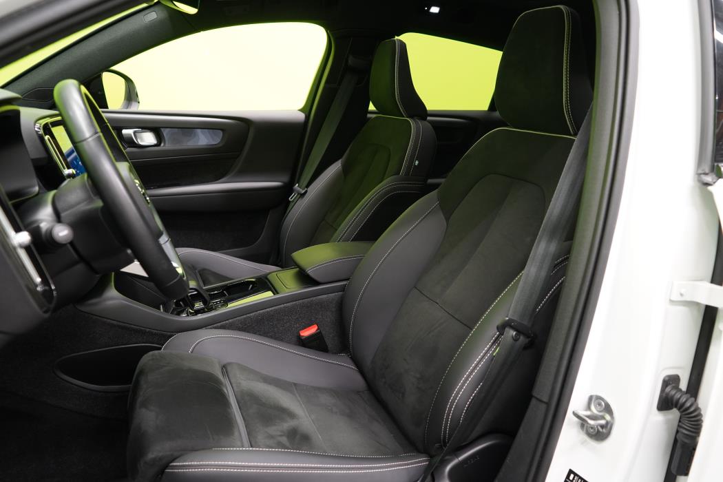 Volvo C40 2022