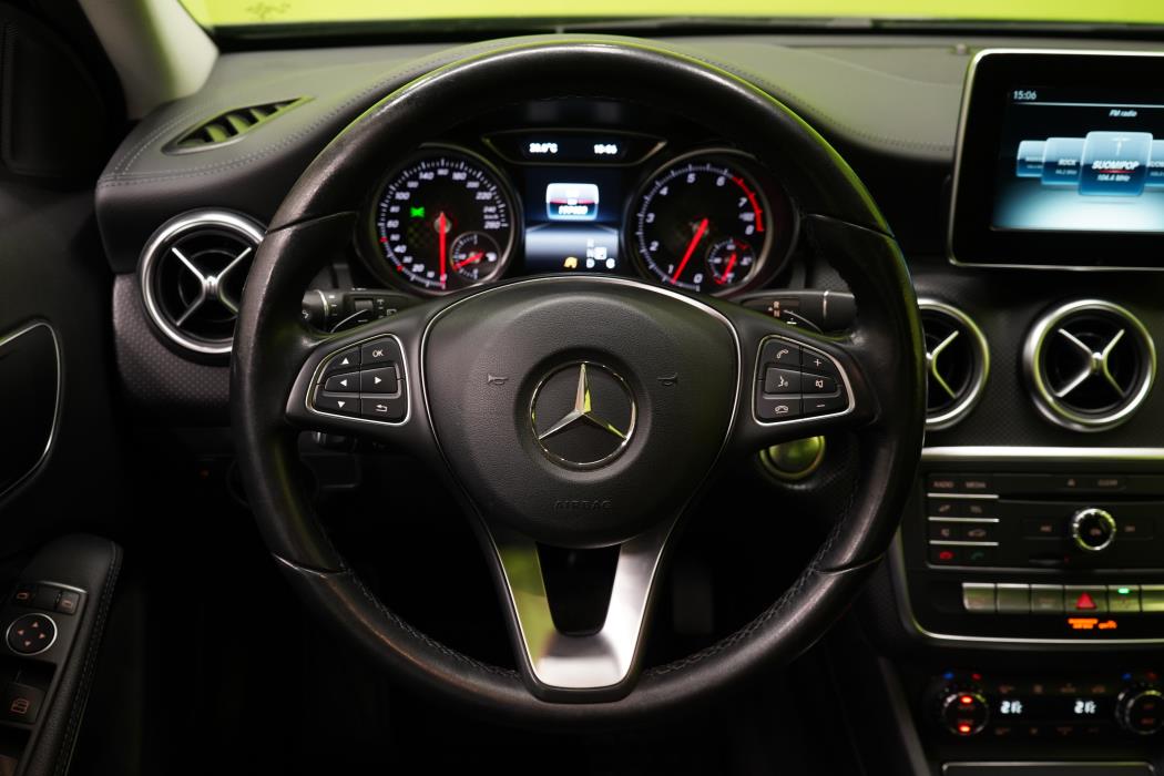 Mercedes-Benz A 2016