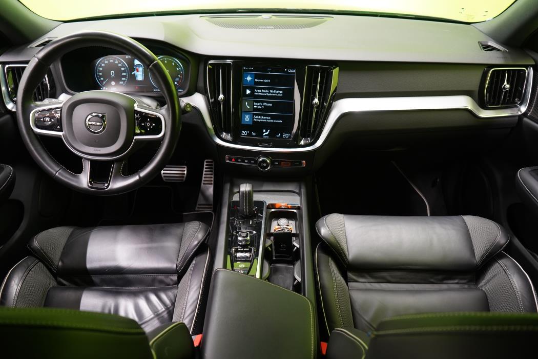 Volvo V60 2021