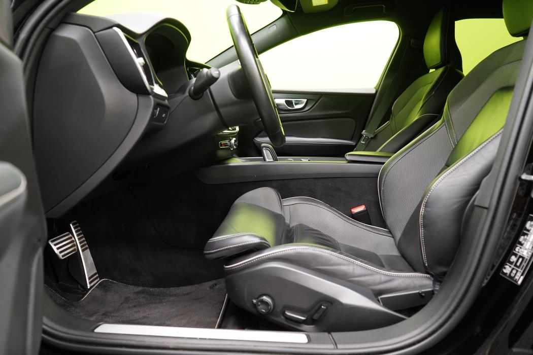 Volvo V60 2021