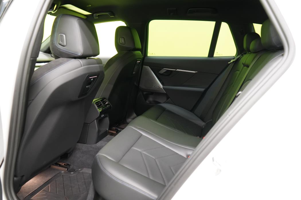 BMW i5 2025