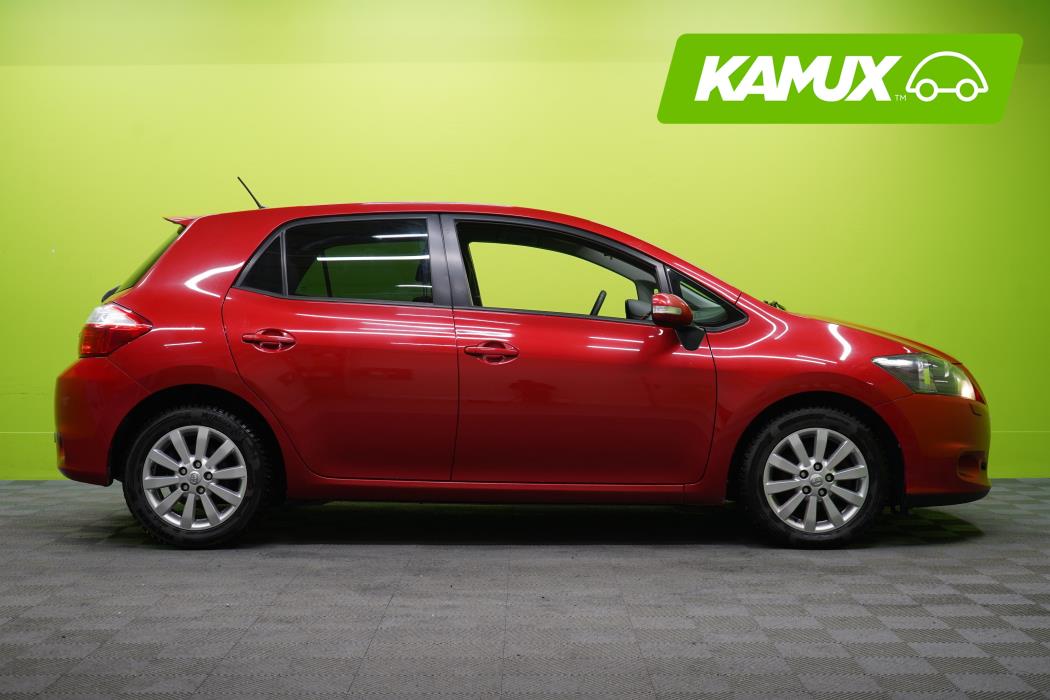 Toyota Auris 2012