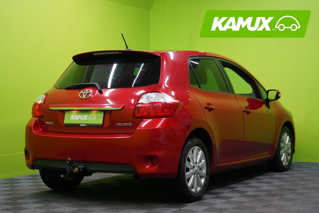 Toyota Auris 2012