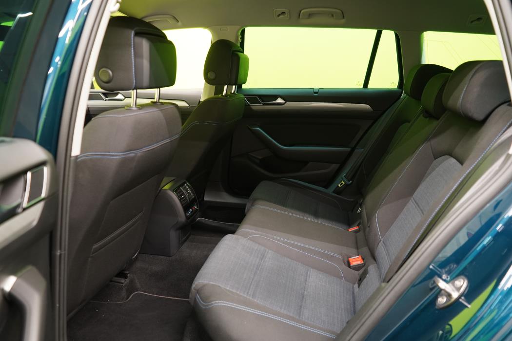 Volkswagen Passat 2021