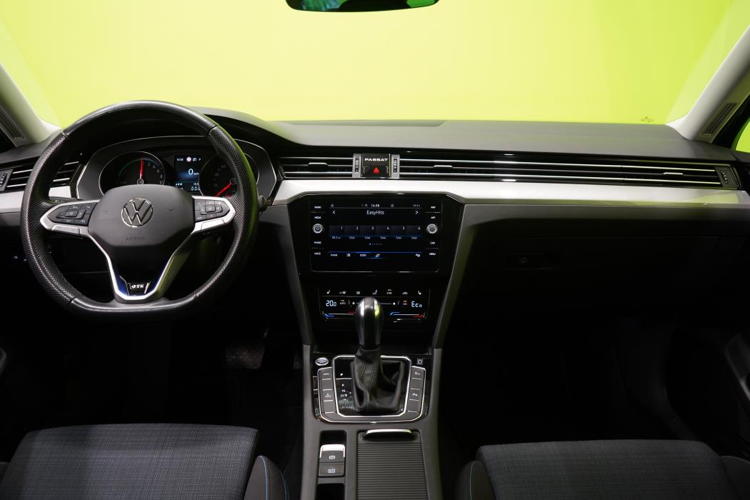 Volkswagen Passat 2021