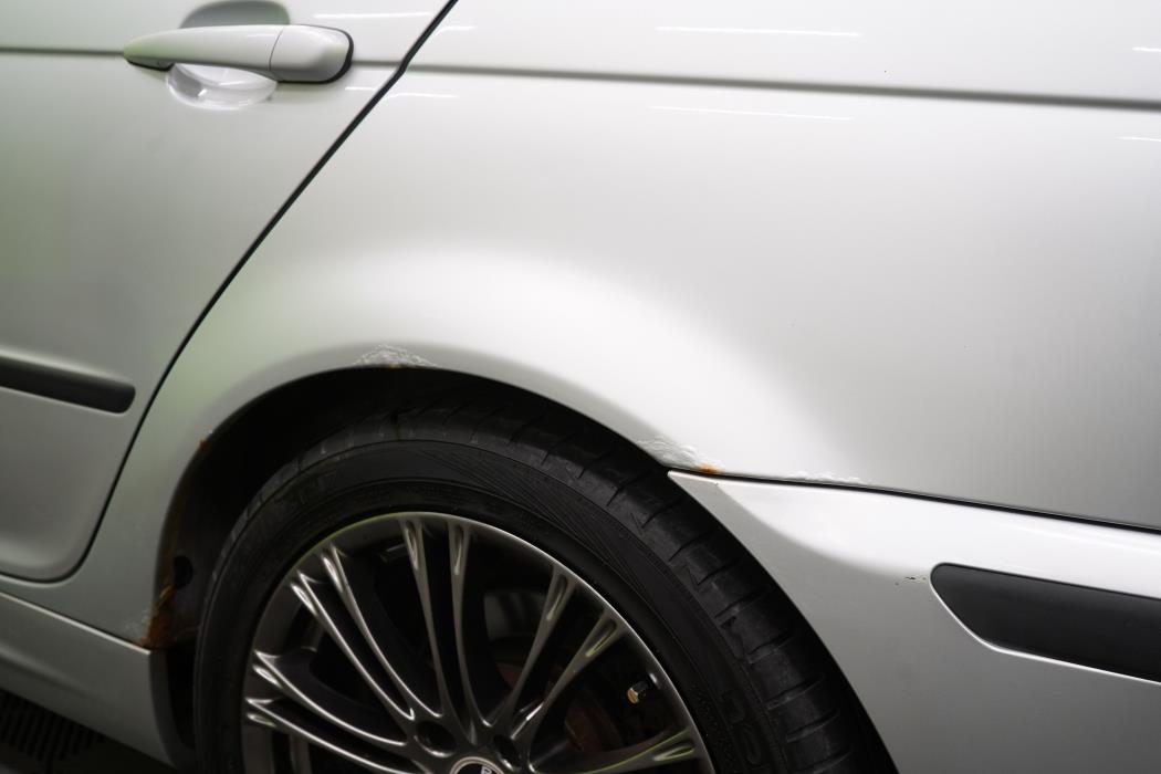 BMW 325 2004