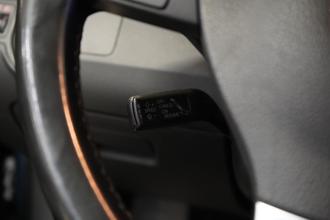 Volkswagen Passat 2011