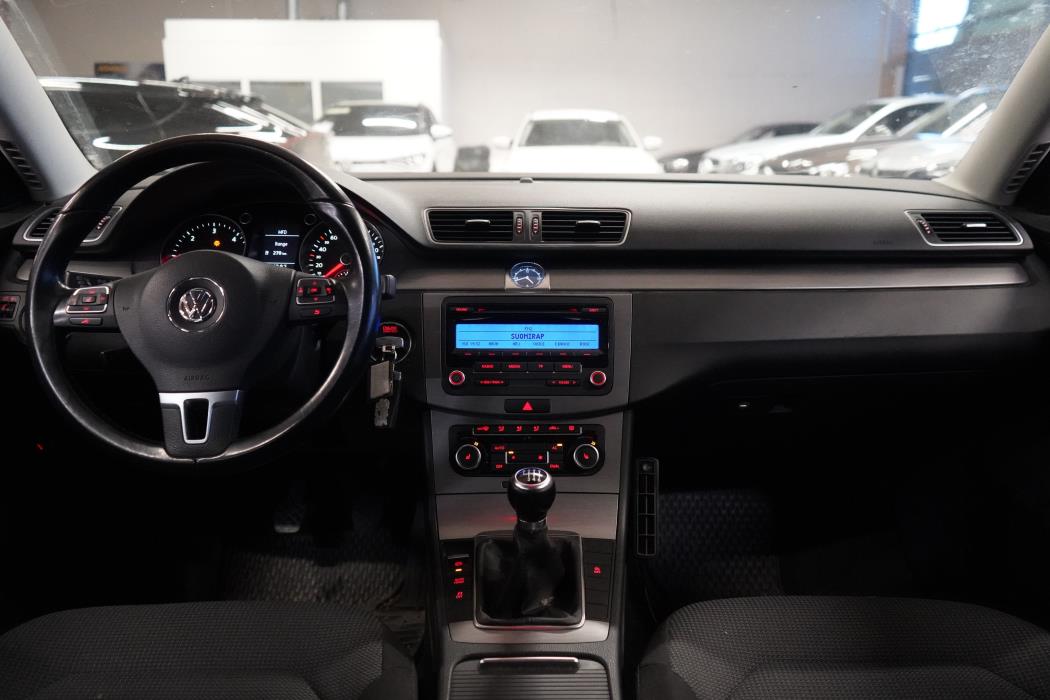 Volkswagen Passat 2011