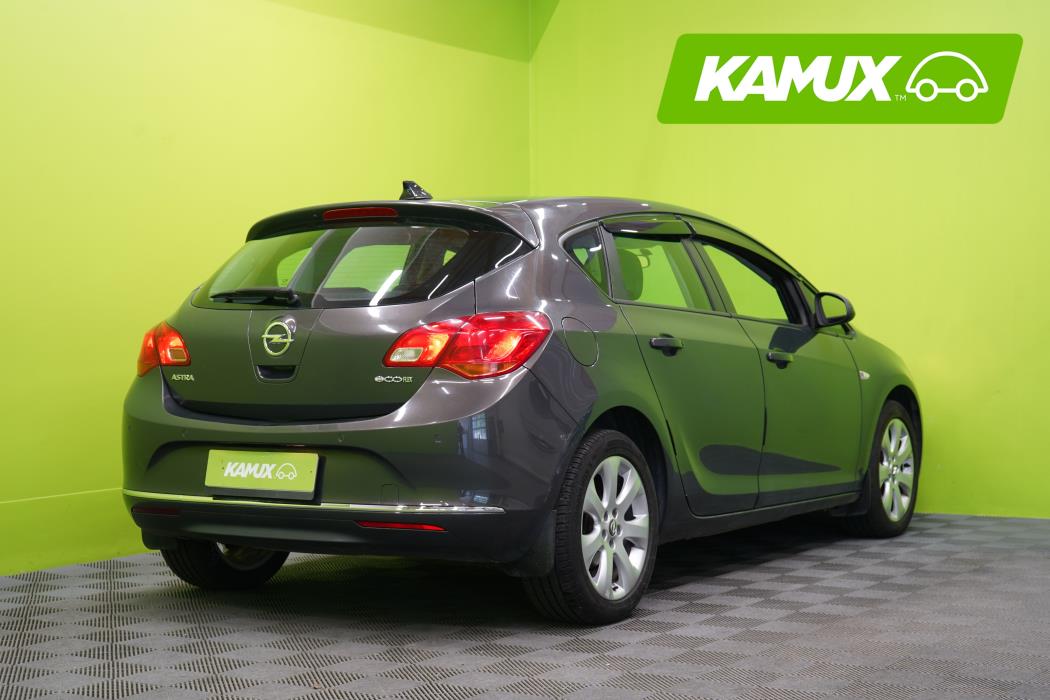 Opel Astra 2013