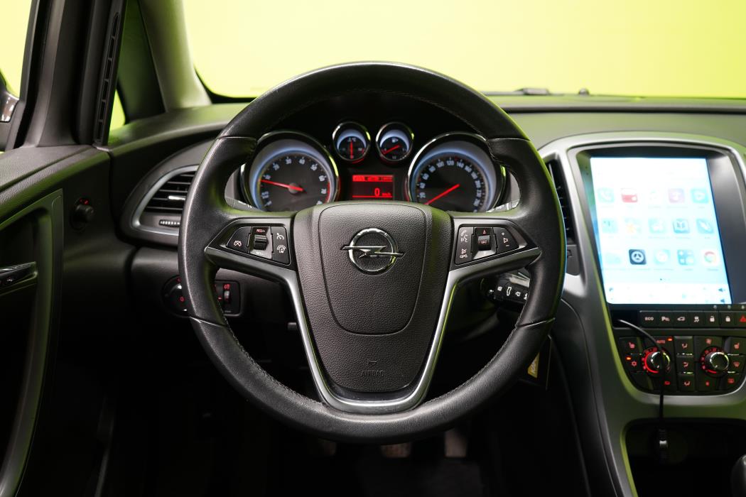 Opel Astra 2013