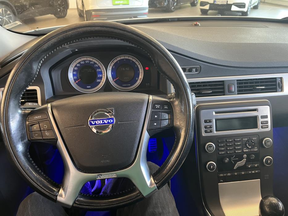 Volvo V70 2011