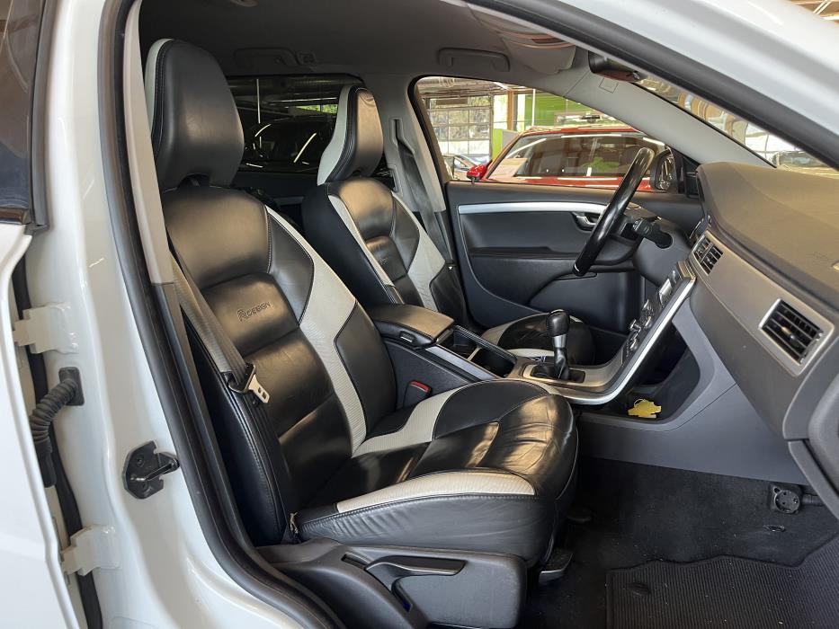 Volvo V70 2011
