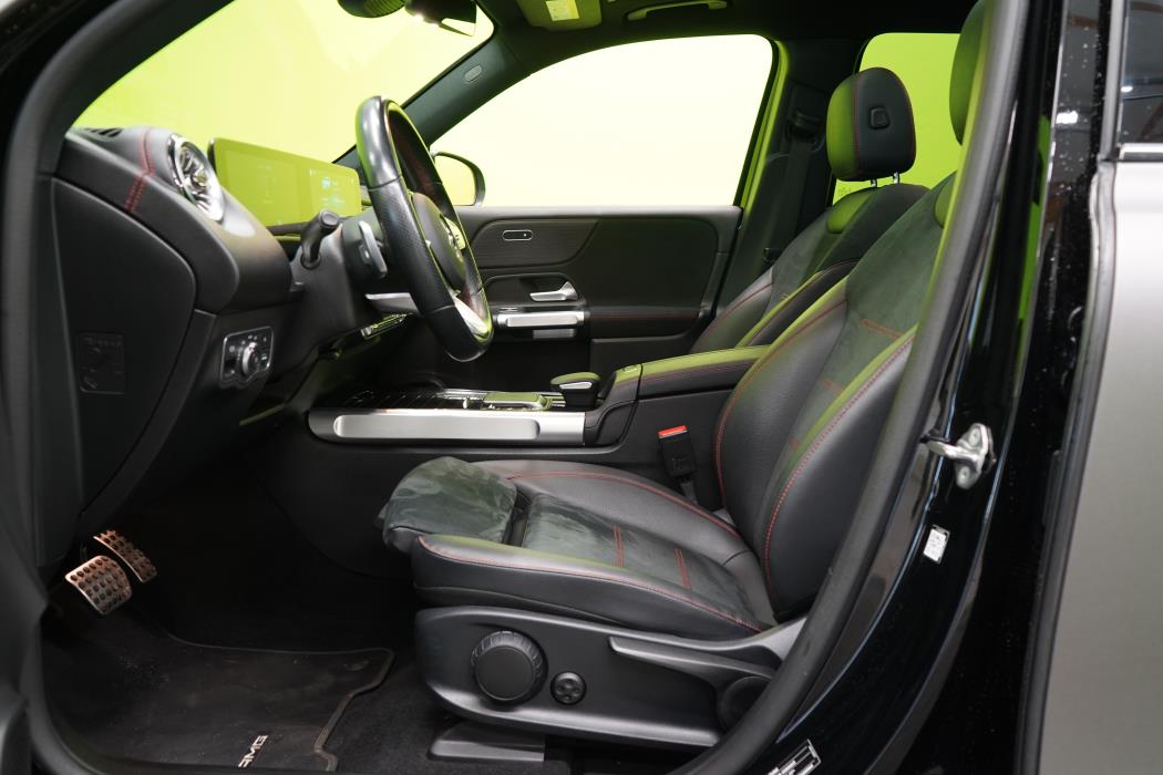 Mercedes-Benz EQB 2022