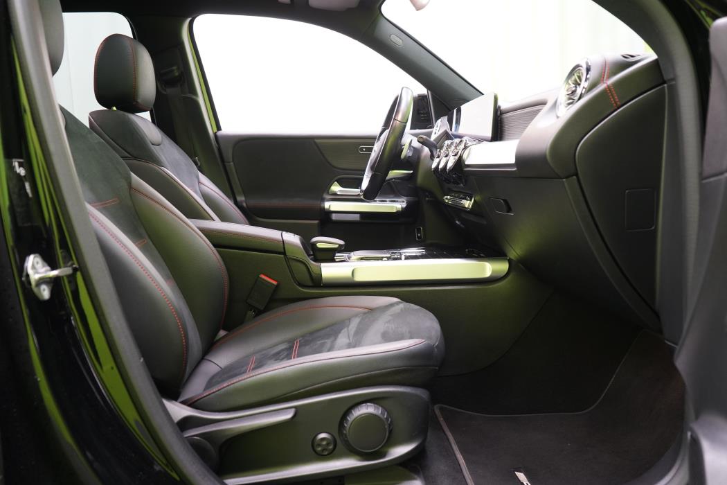 Mercedes-Benz EQB 2022