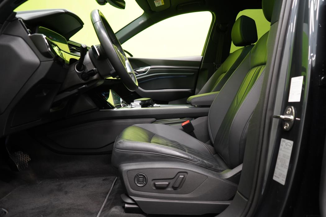 Audi e-tron 2022