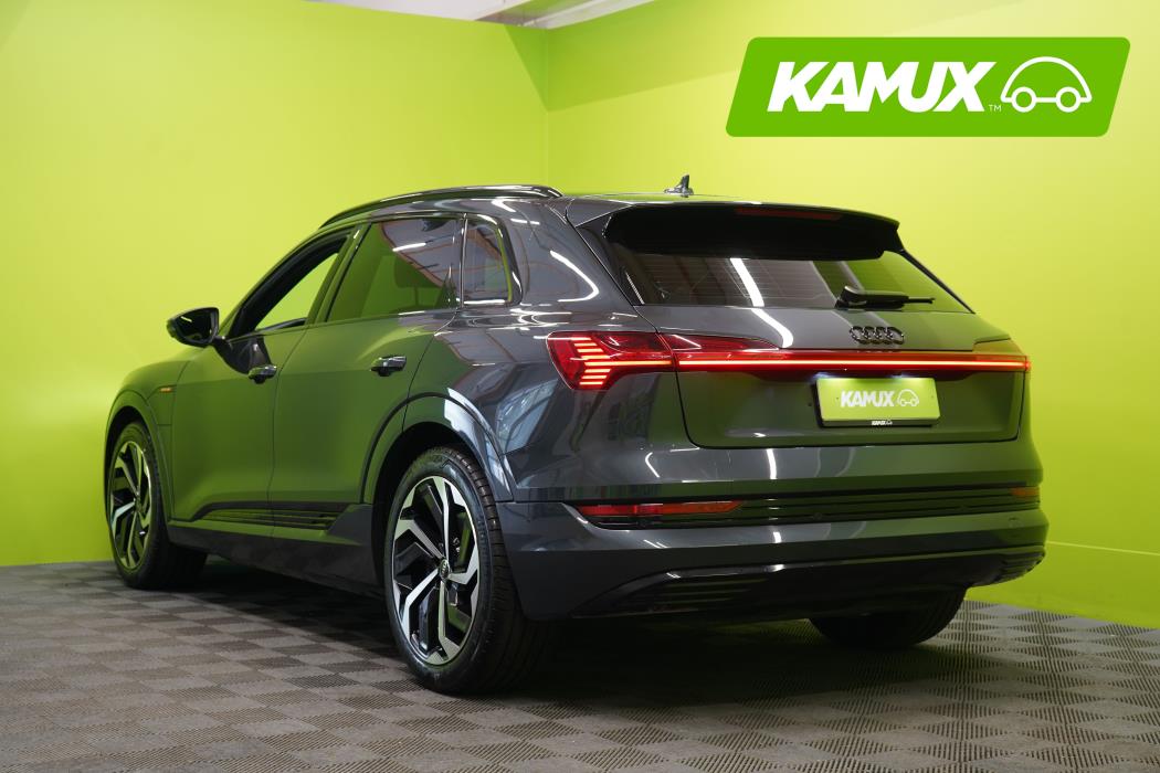 Audi e-tron 2022