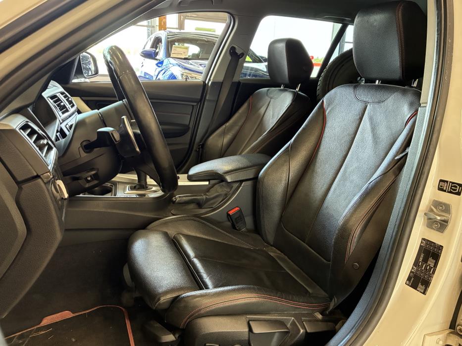 BMW 320 2013