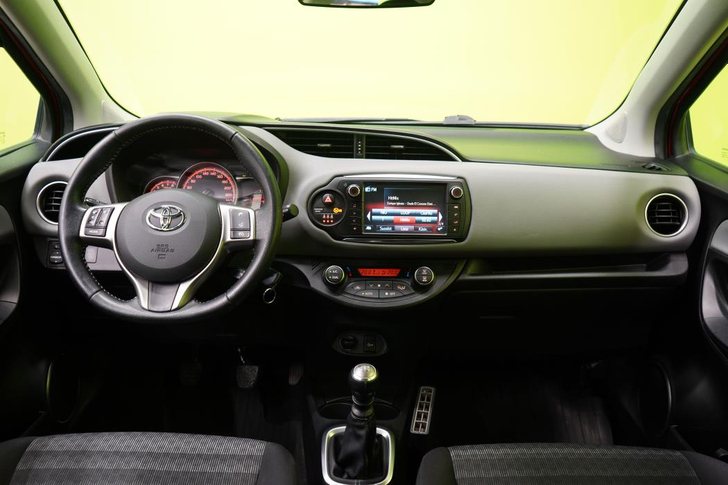 Toyota Yaris 2016