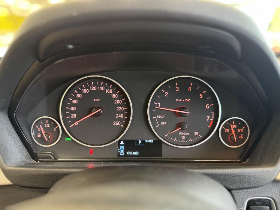 BMW 320 Gran Turismo 2019