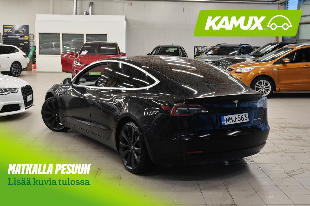 Tesla Model 3 2020