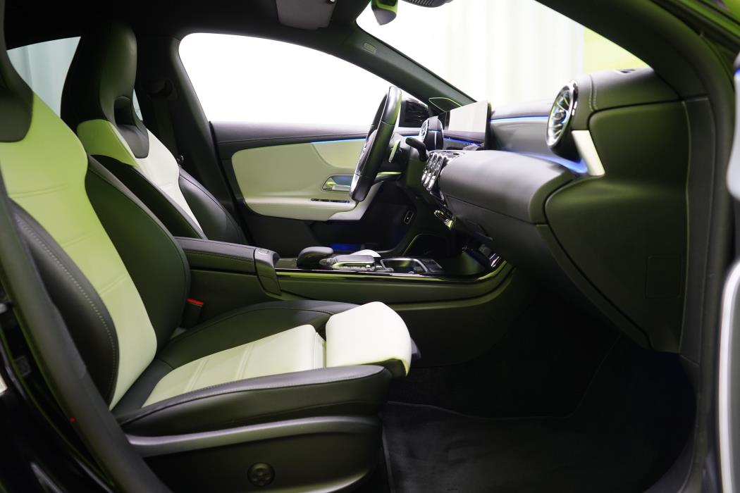 Mercedes-Benz CLA 2023