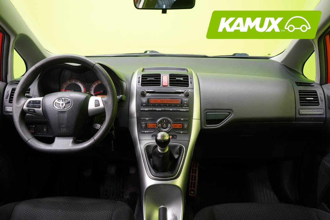 Toyota Auris 2012