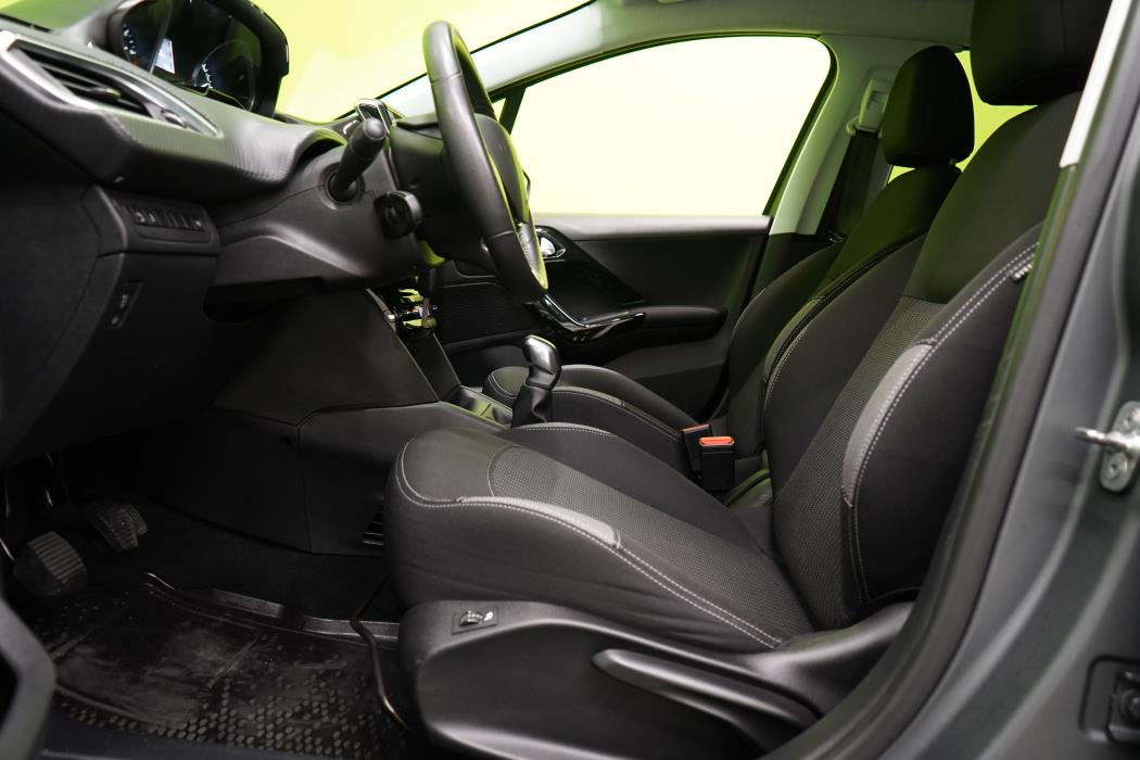 Peugeot 208 2016