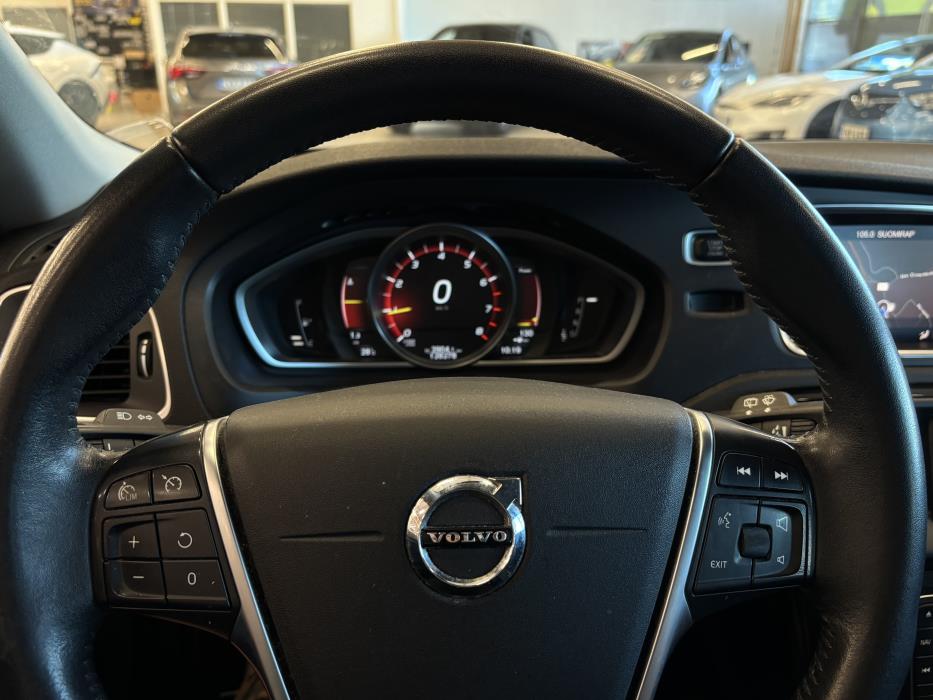 Volvo V40 2019