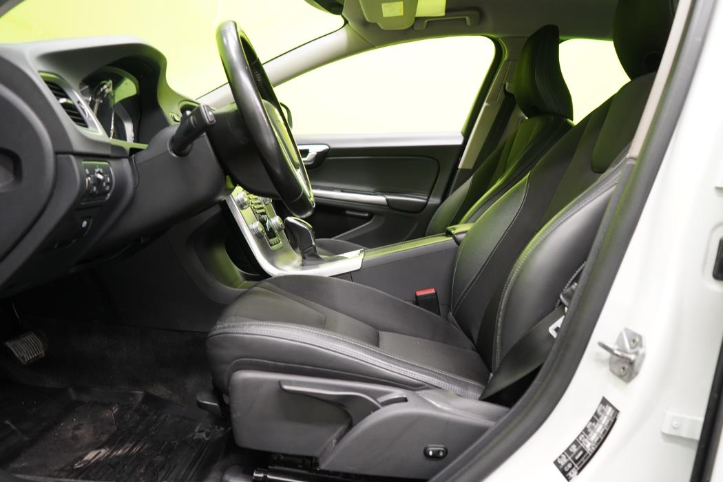 Volvo V60 2018