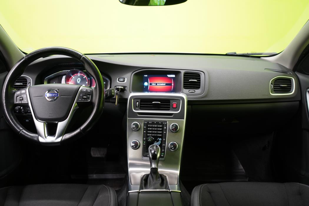 Volvo V60 2018