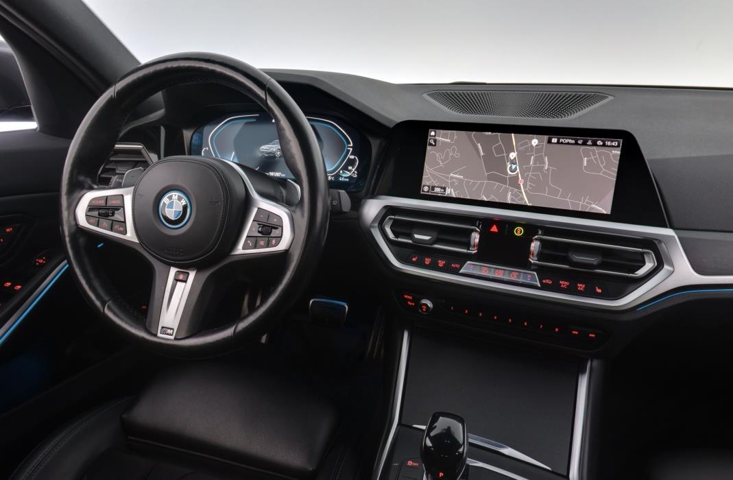 BMW 320 2022