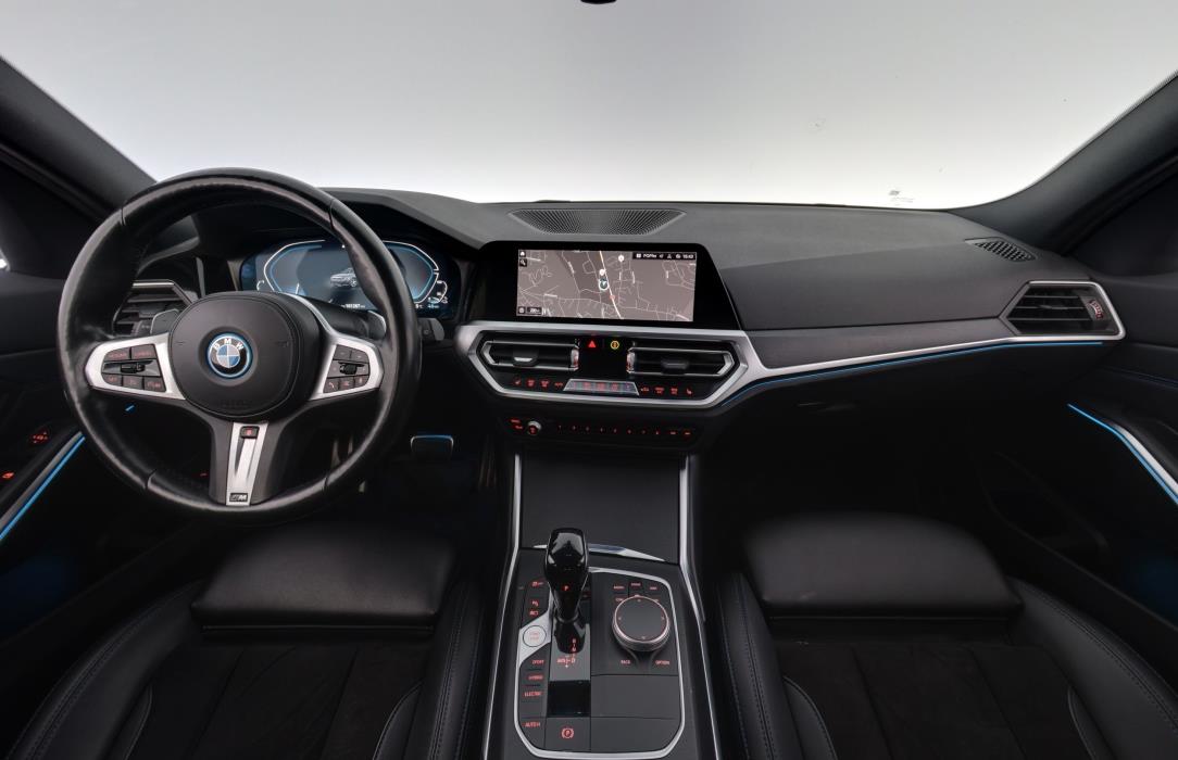 BMW 320 2022