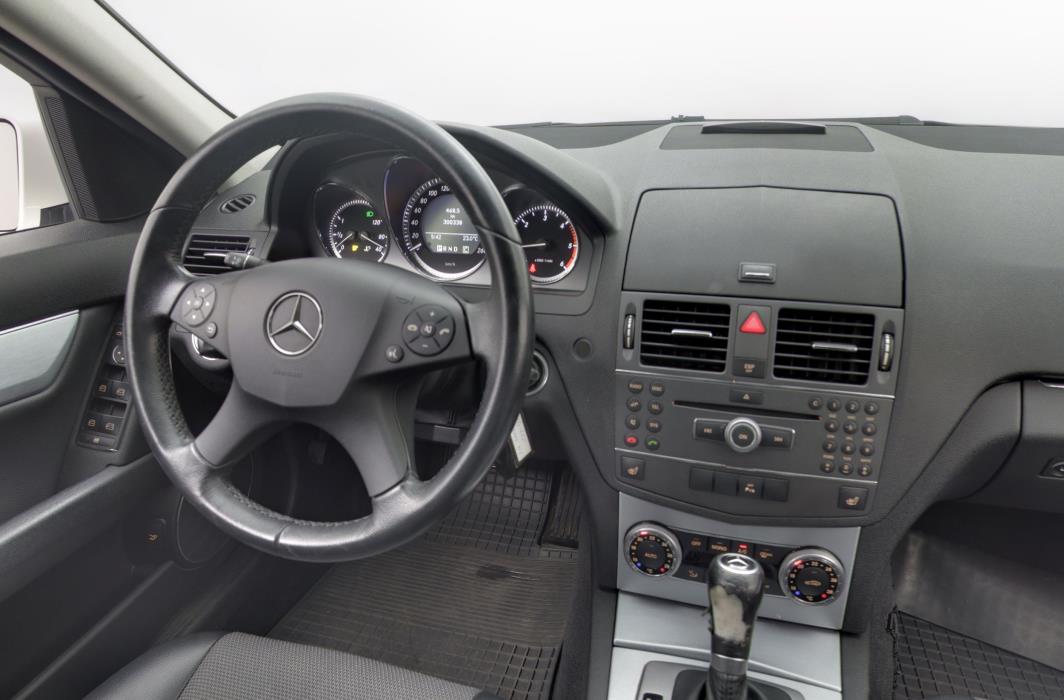Mercedes-Benz C 2010