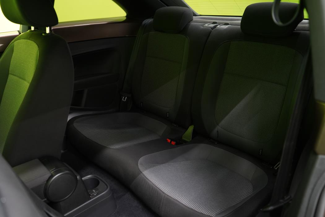 Volkswagen Beetle 2012