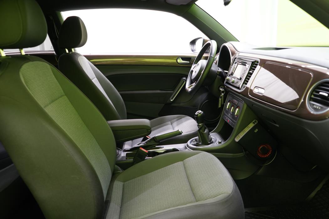 Volkswagen Beetle 2012